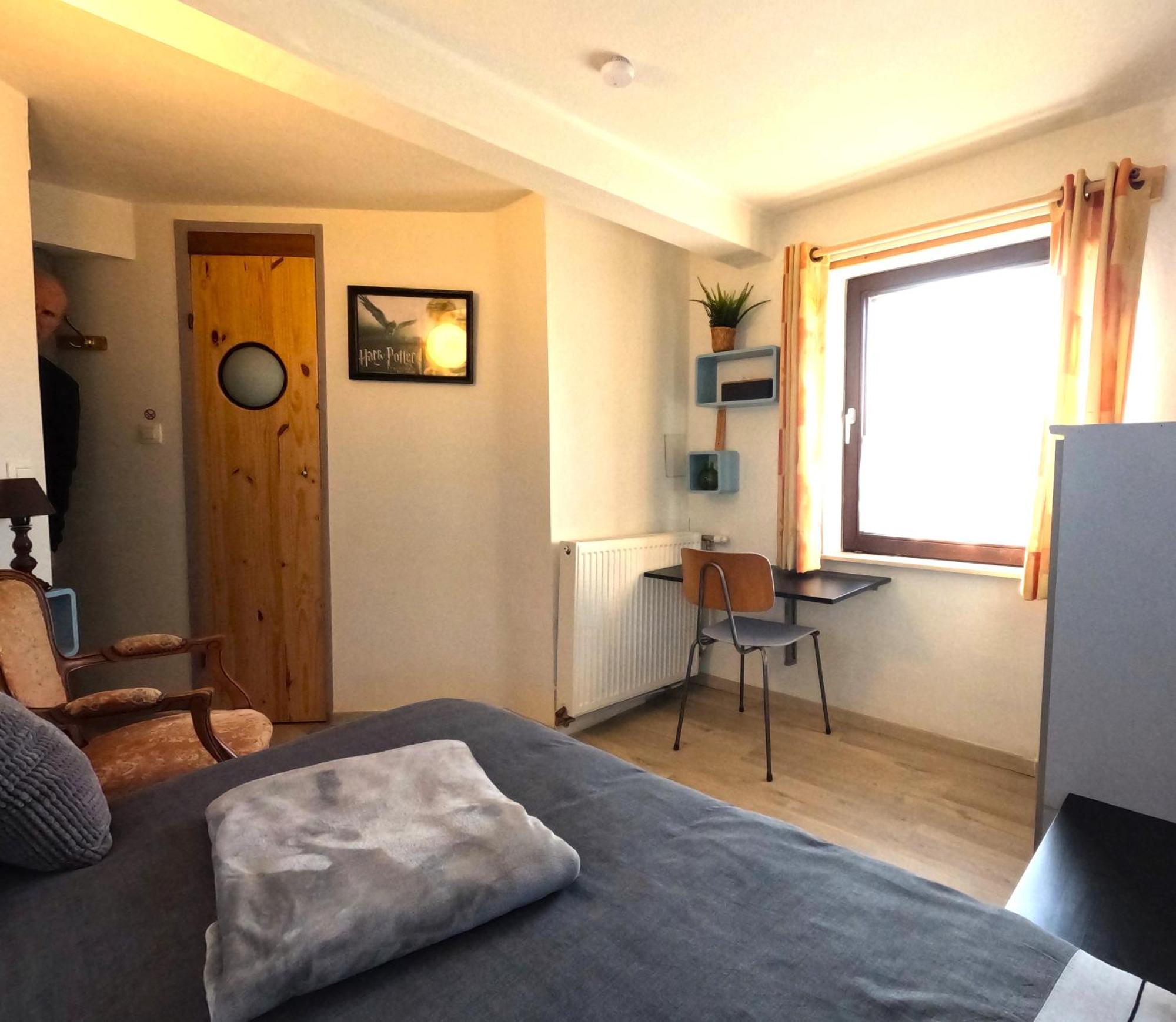 Quarto em Acomodações Particulares Aux Deux Amis *